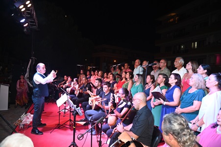Türk Halk Müziği Koro Konseri
